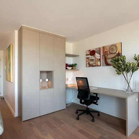 Stunning Dune Views - Light-filled Coastal Retreat Apartament *