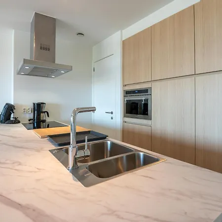 Apartament Stunning Dune Views - Light-filled Coastal Retreat Ostenda